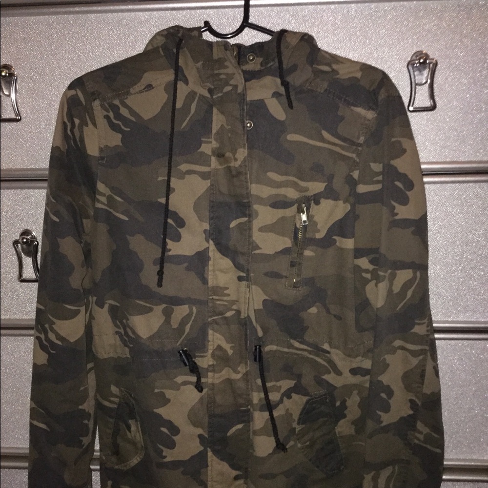Thin camo jacket